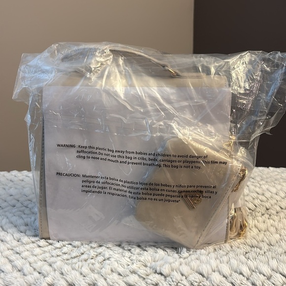 Valentino Orlandi Cream Vegan Leather Cream  Satchel with wallet - Picture 8 of 8